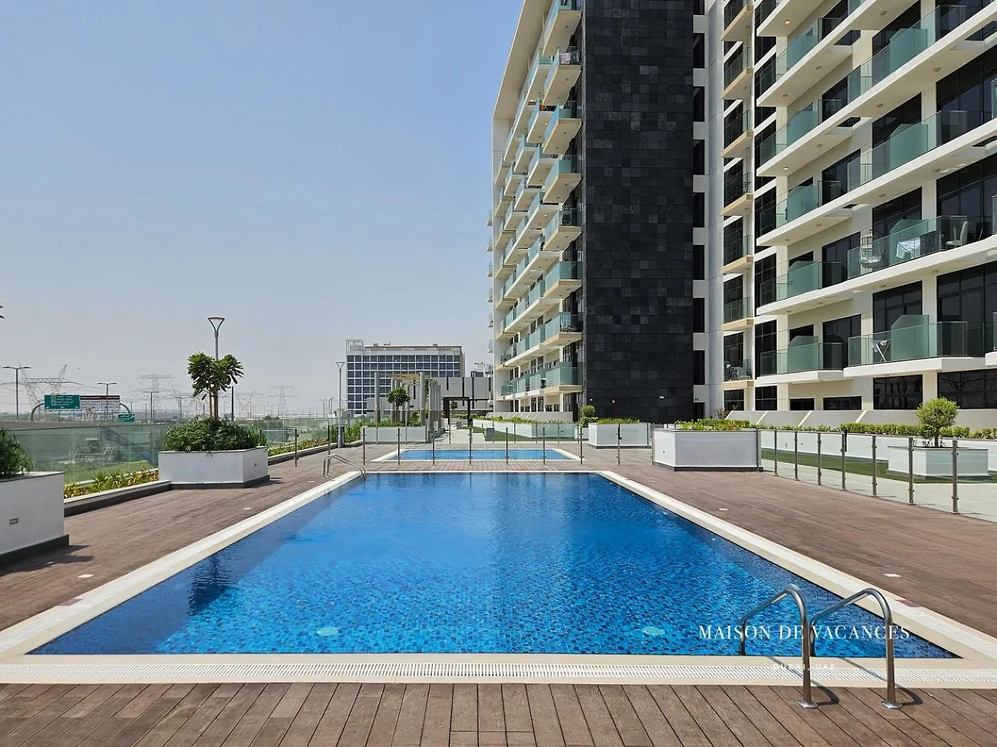 Nomad Corner Studio Pool View Dubai Apartment