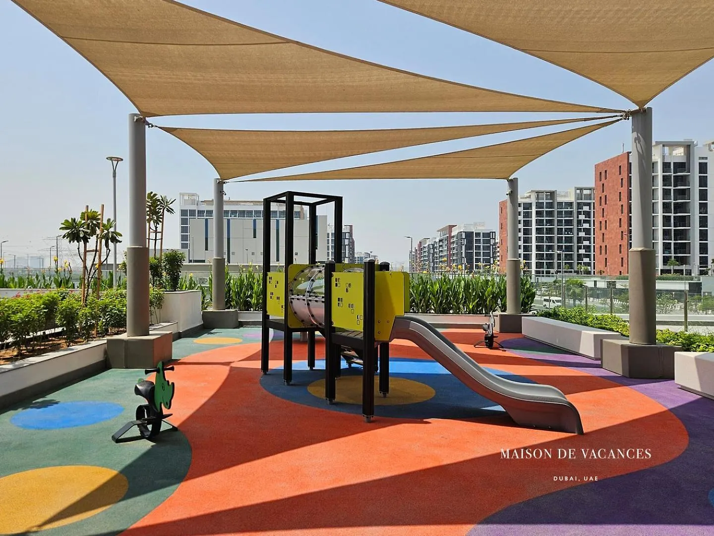 Nomad Corner Studio Pool View Dubai